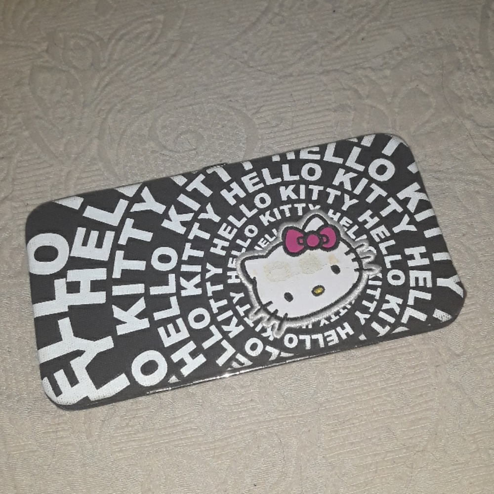 Pre owned Hello Kitty Wallet